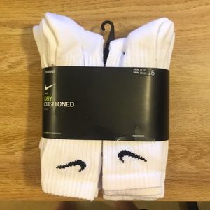 Nike Cushioned Crew Socks